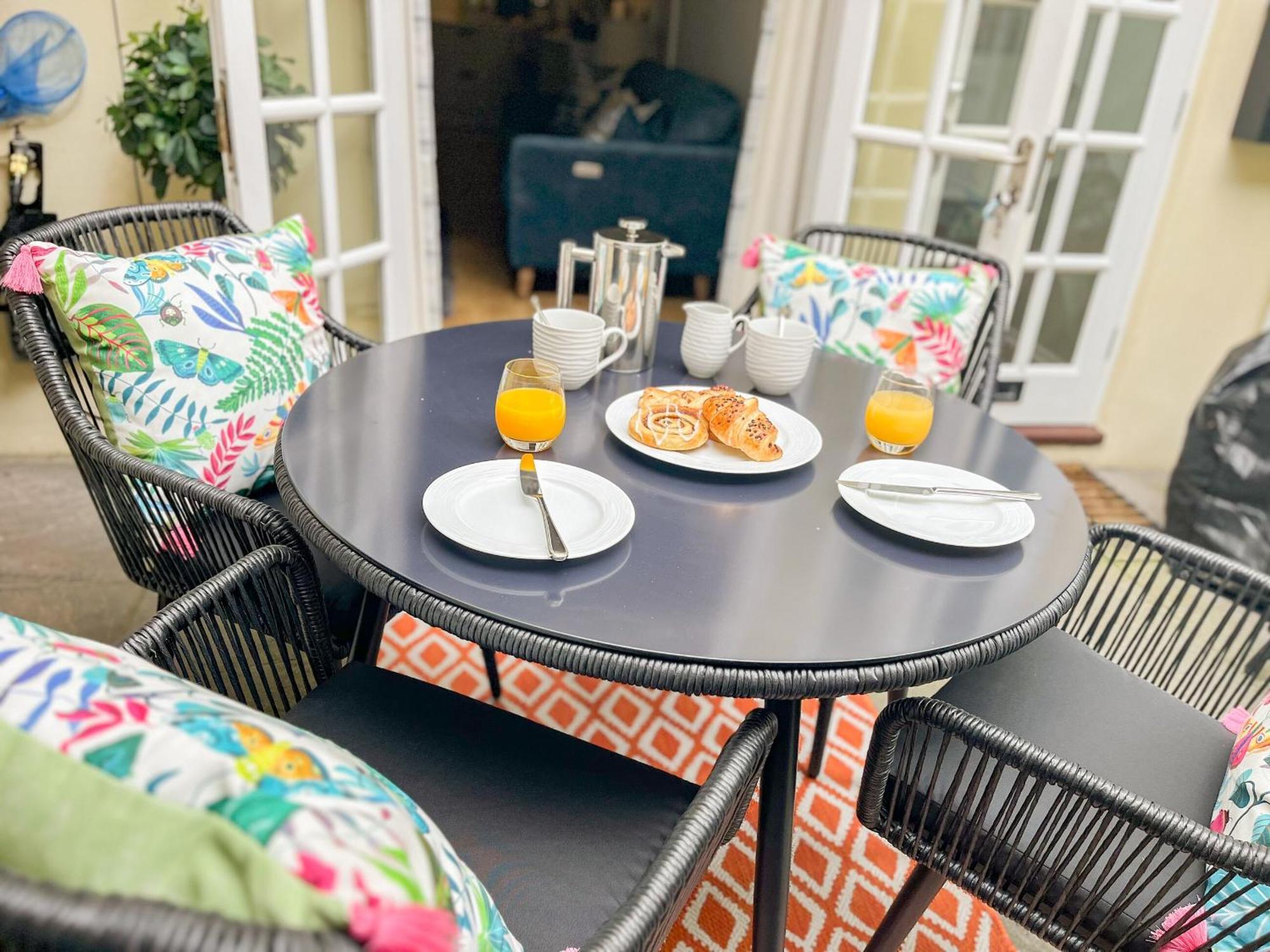 April Holiday home Dartmouth